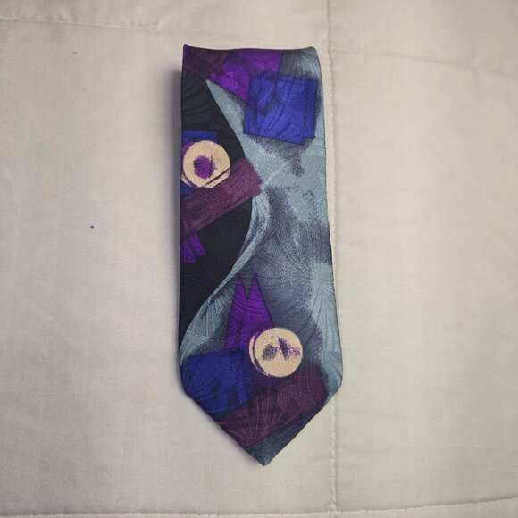 Vintage Nino Foriero – 100% Silk – Abstract Geometric Pattern -80's/90's - Picture 1 of 4